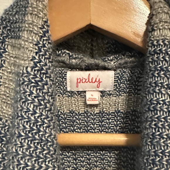 Pixley Gray and Navy Chevron Cardigan - Picture 2 of 9